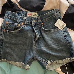 Levi jean shorts
